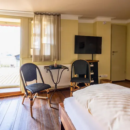 La Campagnola - Ristorante & Boutique Mit Blick Auf Elbe Ruhig Gelegen