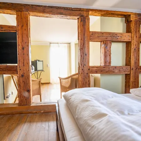 La Campagnola - Ristorante & Boutique Mit Blick Auf Elbe Ruhig Gelegen