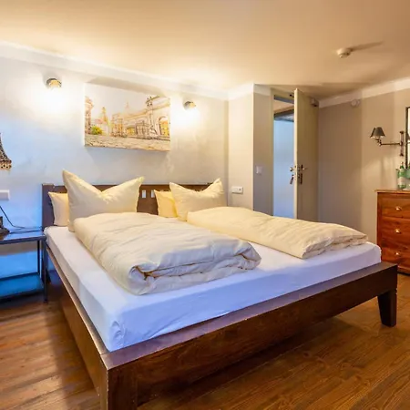 La Campagnola - Ristorante & Boutique Mit Blick Auf Elbe Ruhig Gelegen 호텔 *