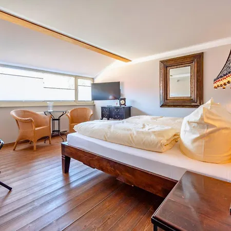 Hotel La Campagnola - Ristorante & Boutique Mit Blick Auf Elbe Ruhig Gelegen *