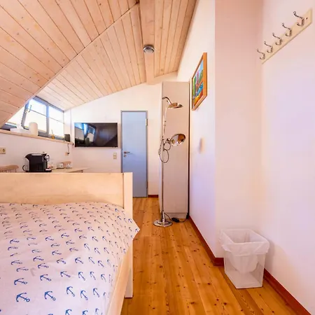 La Campagnola - Ristorante & Boutique Mit Blick Auf Elbe Ruhig Gelegen 호텔 드레스덴