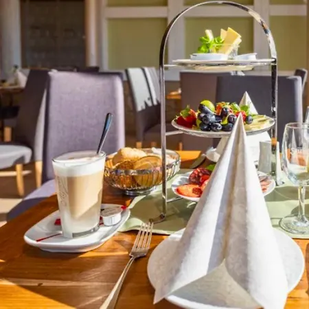 La Campagnola - Ristorante & Boutique Mit Blick Auf Elbe Ruhig Gelegen *