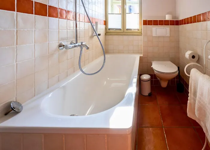 Hotel La Campagnola - Ristorante & Boutique Mit Blick Auf Elbe Ruhig Gelegen