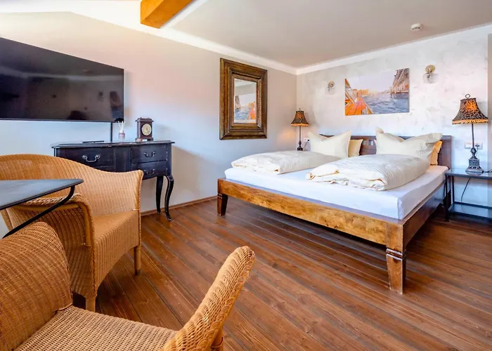 La Campagnola - Ristorante & Boutique Mit Blick Auf Elbe Ruhig Gelegen Hotel *