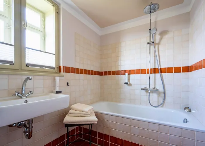 La Campagnola - Ristorante&boutique Mit Blick Auf Elbe Ruhig Gelegen Hotel