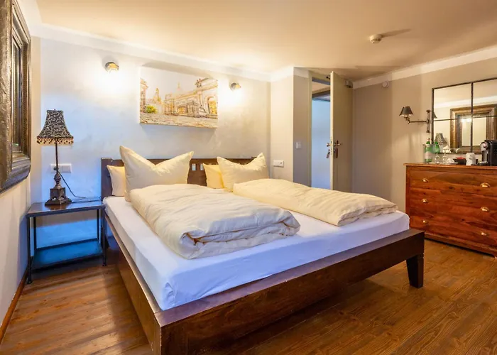 La Campagnola - Ristorante&boutique Mit Blick Auf Elbe Ruhig Gelegen Hotel *