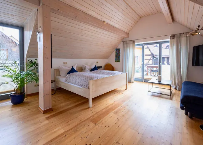 Hotel La Campagnola - Ristorante&boutique Mit Blick Auf Elbe Ruhig Gelegen